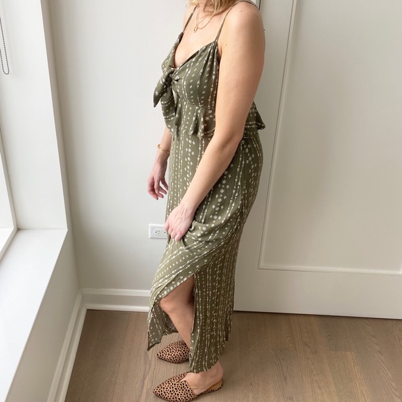 OLIVE + CREAM TIE FRONT RUFFLED MAXI DRESS S/M/L - Picture 2 of 12